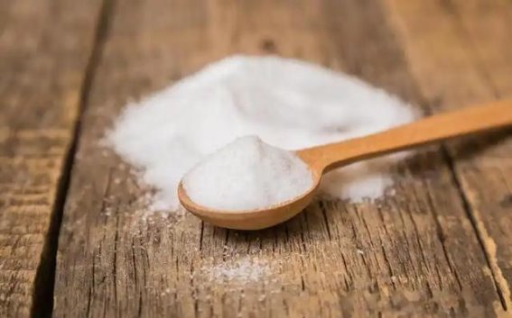 高血脂患者必看:这些食物要尽量避免,预防脑梗从饮食开始