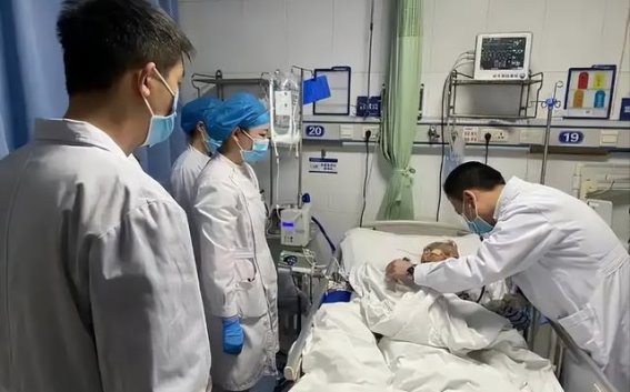 天冷时避免这7种行为,远离脑梗塞的风险