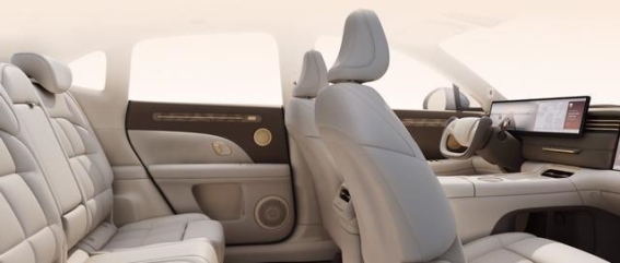 智己LS6：全面超越，用户满意度榜单中的佼佼者