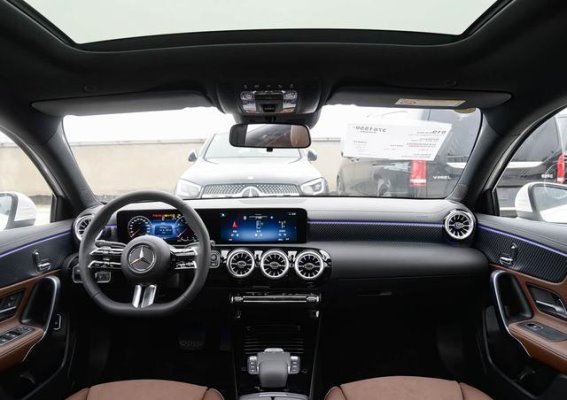 奔驰A级降价潮来袭，15万即可拥抱豪华