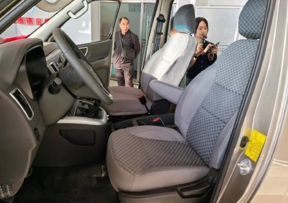 全能商务车新标杆——金杯海狮王2026款静态评测