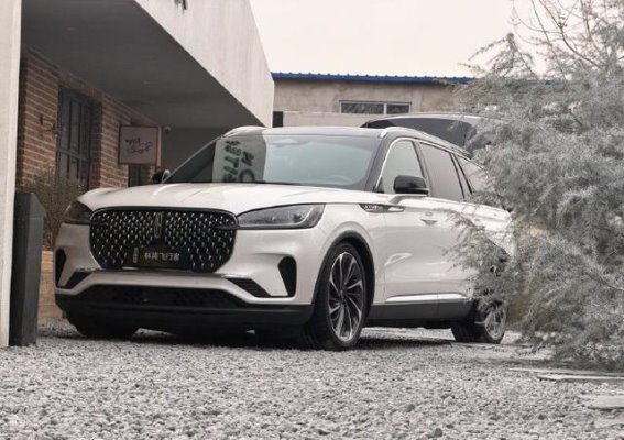 林肯飞行家：将咖啡文化与豪华出行融为一体