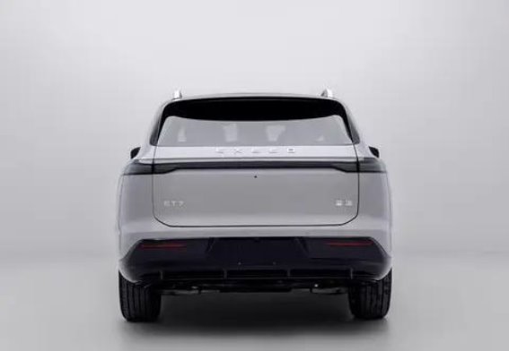 星途ET7最新信息曝光：增程与纯电双动力，续航最高726公里