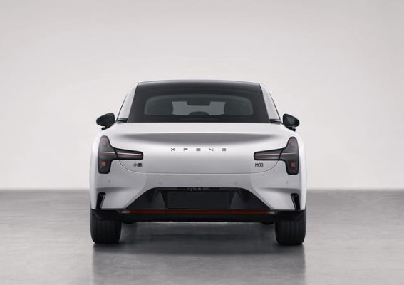 新款小鹏MONA M03续航提升，突破640km，电动轿车市场新选择