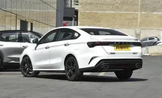 吉利缤瑞：7万级运动轿跑，性价比卓越