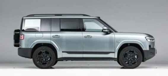 国产SUV“黑马”方程豹钛7：硬派与智能的完美融合