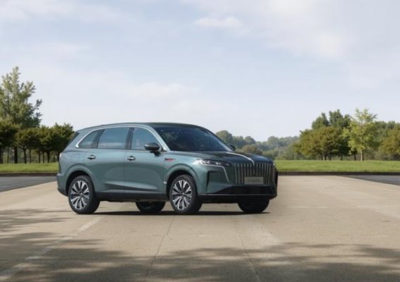 红旗HS6 PHEV：为家庭出行量身打造的全能SUV