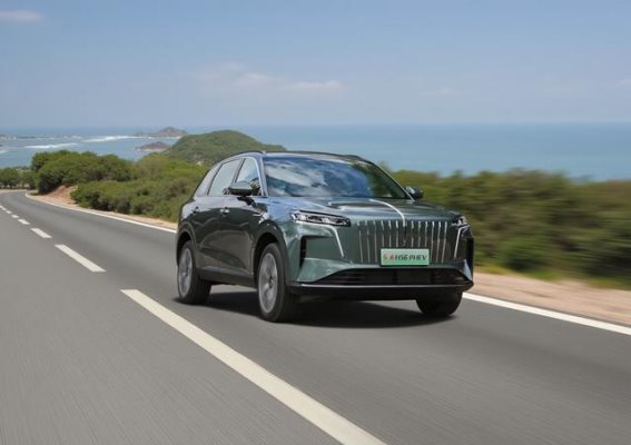 红旗HS6 PHEV、理想L6与问界M7：谁才是20万元豪华家用新能源SUV的首选？