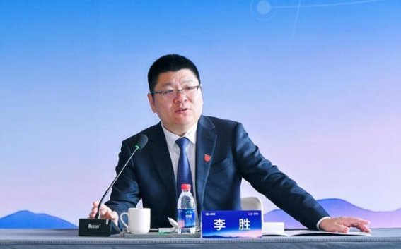 从承压到爆发——李胜回顾2025年一汽解放的业绩逆袭