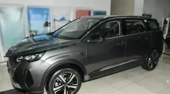 2025款标致5008：7座SUV的全新选择与市场挑战