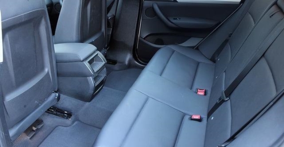 紧凑型新能源车后排空间深度对比，日常代步究竟该怎么选