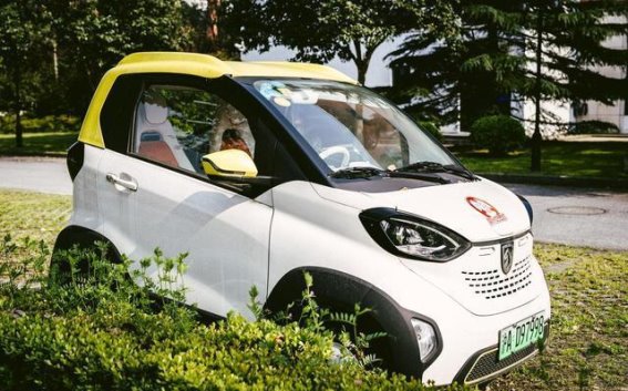 紧凑型新能源车后排空间对比，日常代步谁更舒适