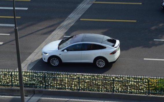 五款热门新能源车续航实测，谁才是续航表现的真实王者？