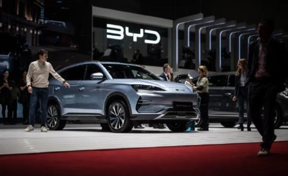 比亚迪超越特斯拉，全球新能源汽车格局再掀波澜