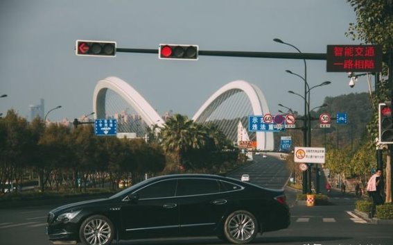 以车为桥，共赴柳州温情之约