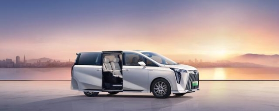 电车保养真的便宜？从我亲身体验看，费用比油车省多少