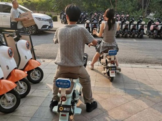 电动车刹车安全的正确操作，学会这些避免意外