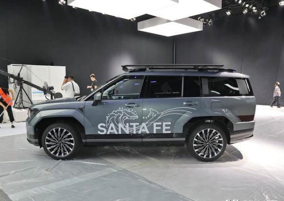 20万元的硬派SUV，现代胜达2.0T+8AT让你心动