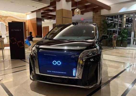 贾跃亭亮相CES 2026，法拉第未来MPV新车引领未来出行新潮流