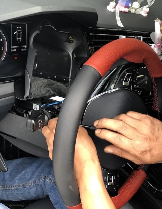 冬季暖手良选：原厂与后装方向盘加热的对比分析