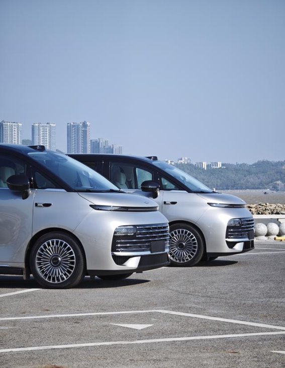 吉利银河V900预售价31.98万起，实际体验如何？