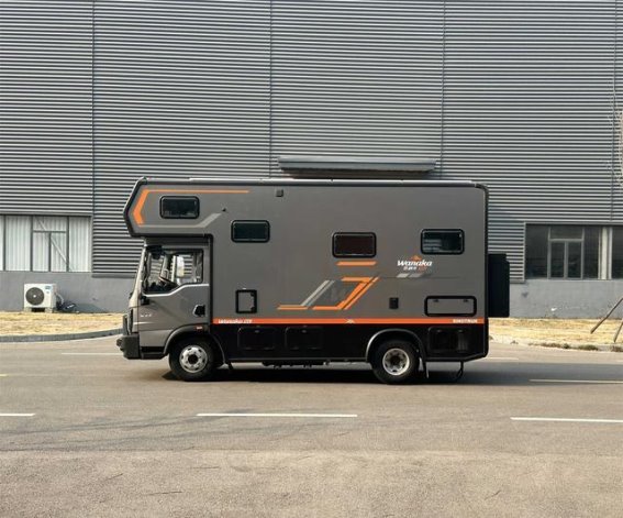 瓦纳卡豪沃悍将Pro房车：为旅行者打造的全方位舒适之家