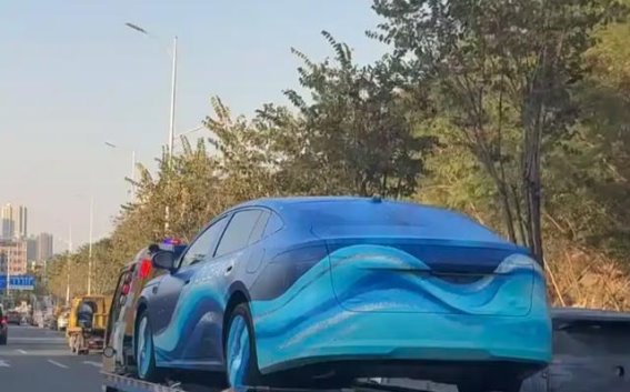 海豹08正式亮相，量产版突破创新与实用性平衡