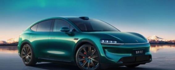 智界R7：年轻人心中的纯电轿跑SUV新选择