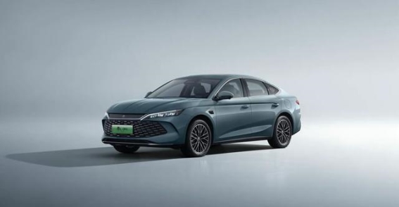 2026款秦家族DM-i长续航版：续航升级，驾控新体验