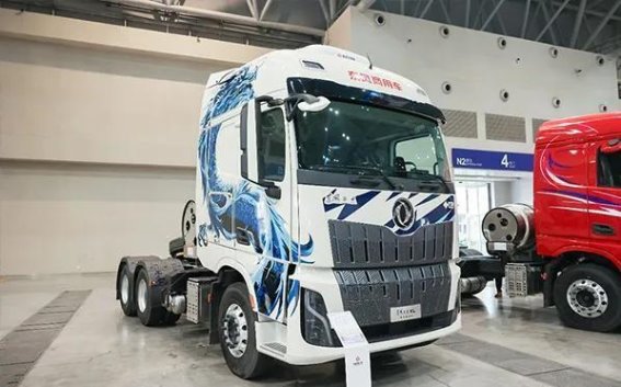 燃气重卡的未来之战：经济优势与能源变革中的博弈