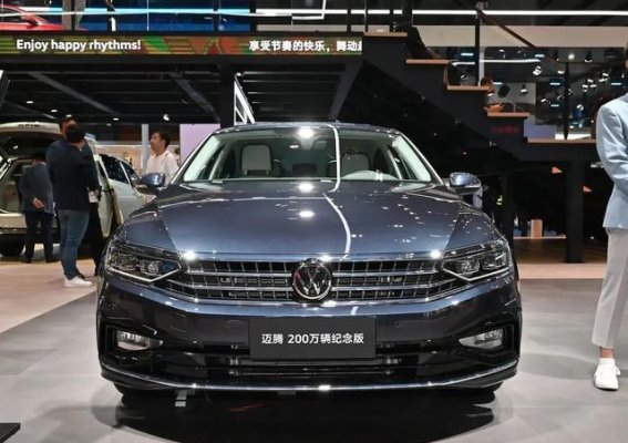 迈腾PHEV曝光，细节升级与新能源并行