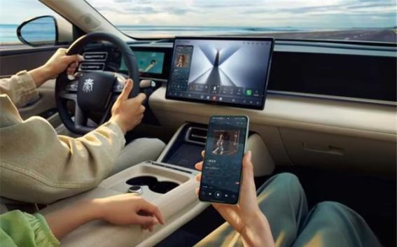 2026款秦家族：续航与智能科技引领家轿新时代