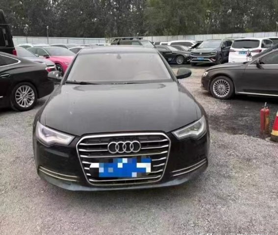 5万元预算下的豪华二手车选择：宝马、奥迪与丰田皇冠对比分析