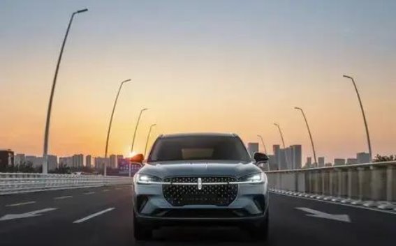 全新林肯冒险家：为年轻人量身打造的全能SUV