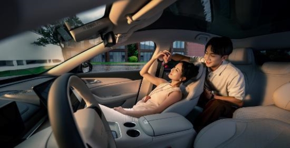 星海S7800V超快充版健康座舱：让每一次出行都更健康