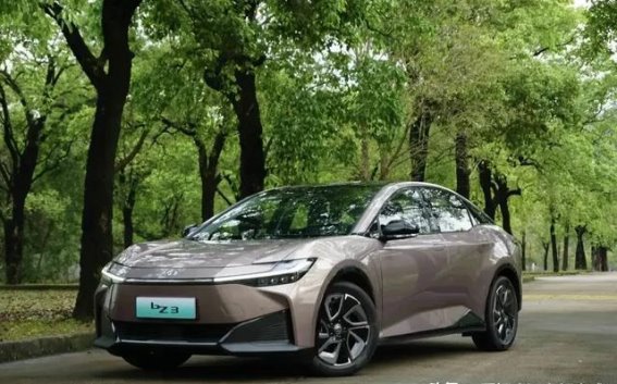 丰田bZ3智享家电池寿命解读：如何延长电池使用年限？