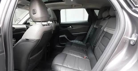 雪铁龙凡尔赛C5 X：独具魅力的跨界旅行车