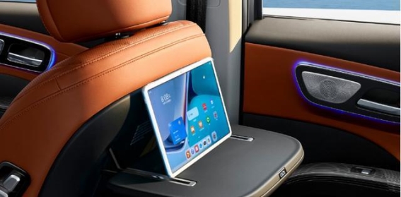 瑞虎8：燃油车新标杆，硬核实力与智能体验的完美融合