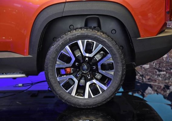 吉利银河战舰：引领混动硬派SUV的新篇章