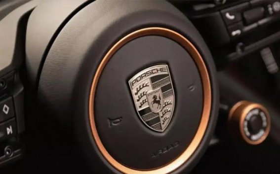 销量下滑26%，保时捷如何走出困境重回赛道？