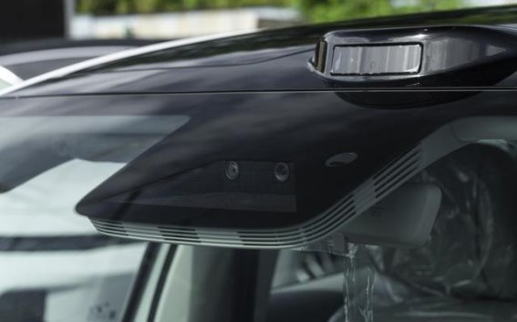 零跑B01 2025款 650激光雷达版：10万元预算内的智能家用电动轿车