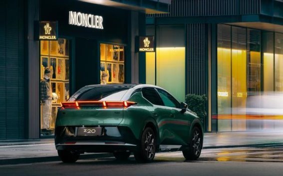 领克Z20成都赛道潮玩日：以专业之力普及汽车运动文化