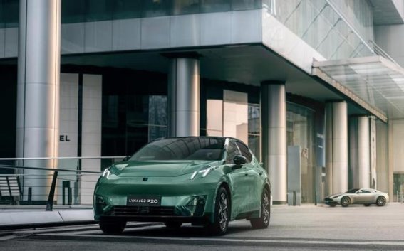 领克Z20赛道潮玩日：领略纯电动驾趣，赛道体验新高度