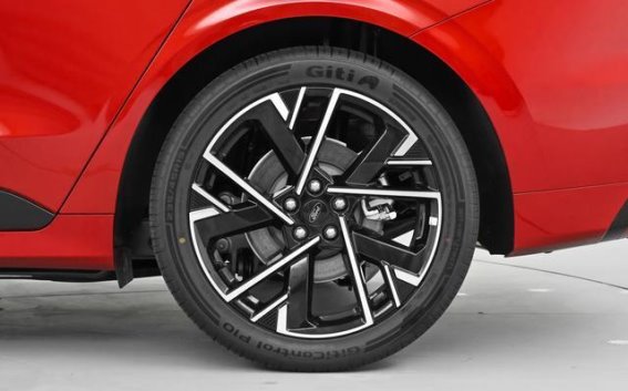 2026款福特蒙迪欧试驾体验：动力与舒适的完美平衡，适合家庭用户