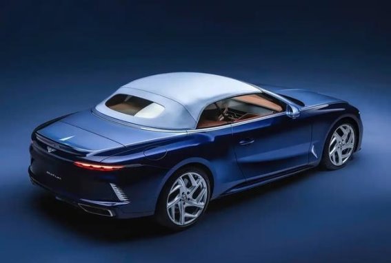 宾利Batur Convertible 4：奢华敞篷跑车的巅峰之作