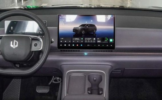 零跑C10：低配更具性价比，均衡产品力引领市场