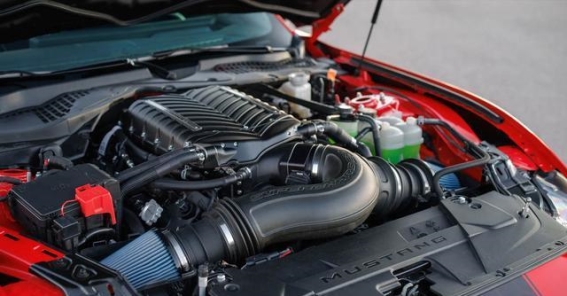 2026款福特Mustang Shelby Super Snake：极限性能与卓越设计的完美呈现