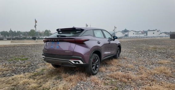 瑞虎5x冬季通勤全能解决方案，轻松应对低温与复杂路况