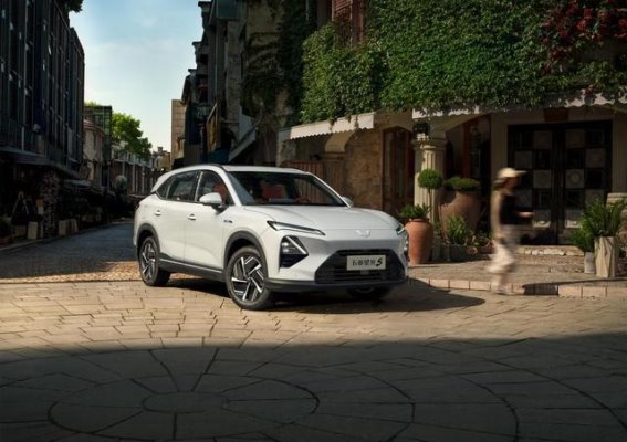 五菱星光S：10万级家用新能源SUV的优选之作