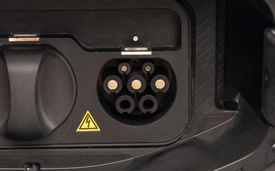 零跑B10：10万级纯电SUV，续航600公里，购车补贴助力，值得选购吗？